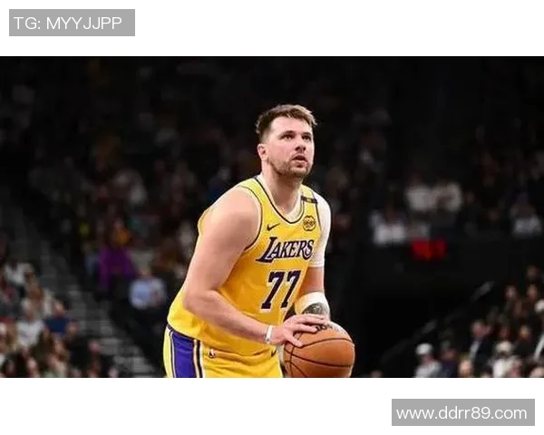 历史第一！东契奇前十场砍344分+89次助攻+36记三分