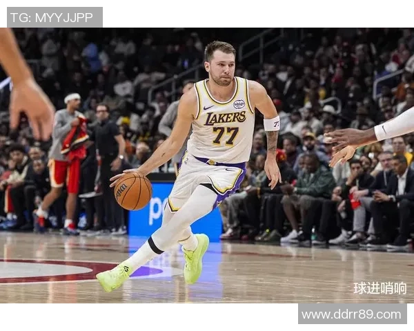 无詹胜率起飞？东契奇44分轰爆，湖人2换1淘到宝了！